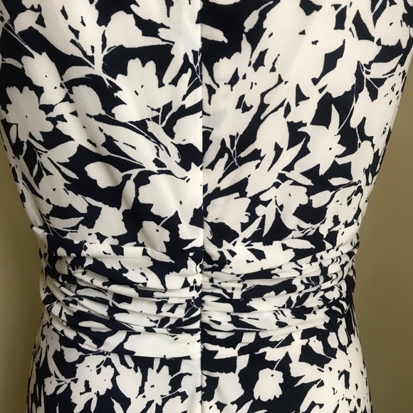 Chaps Shirred Waist Dress Size M Black & White - Picture 5 of 7